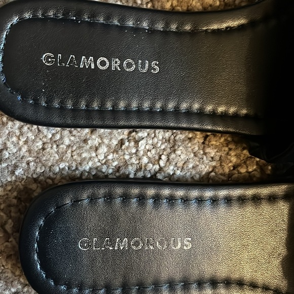 Black flat sandals - Picture 3 of 3